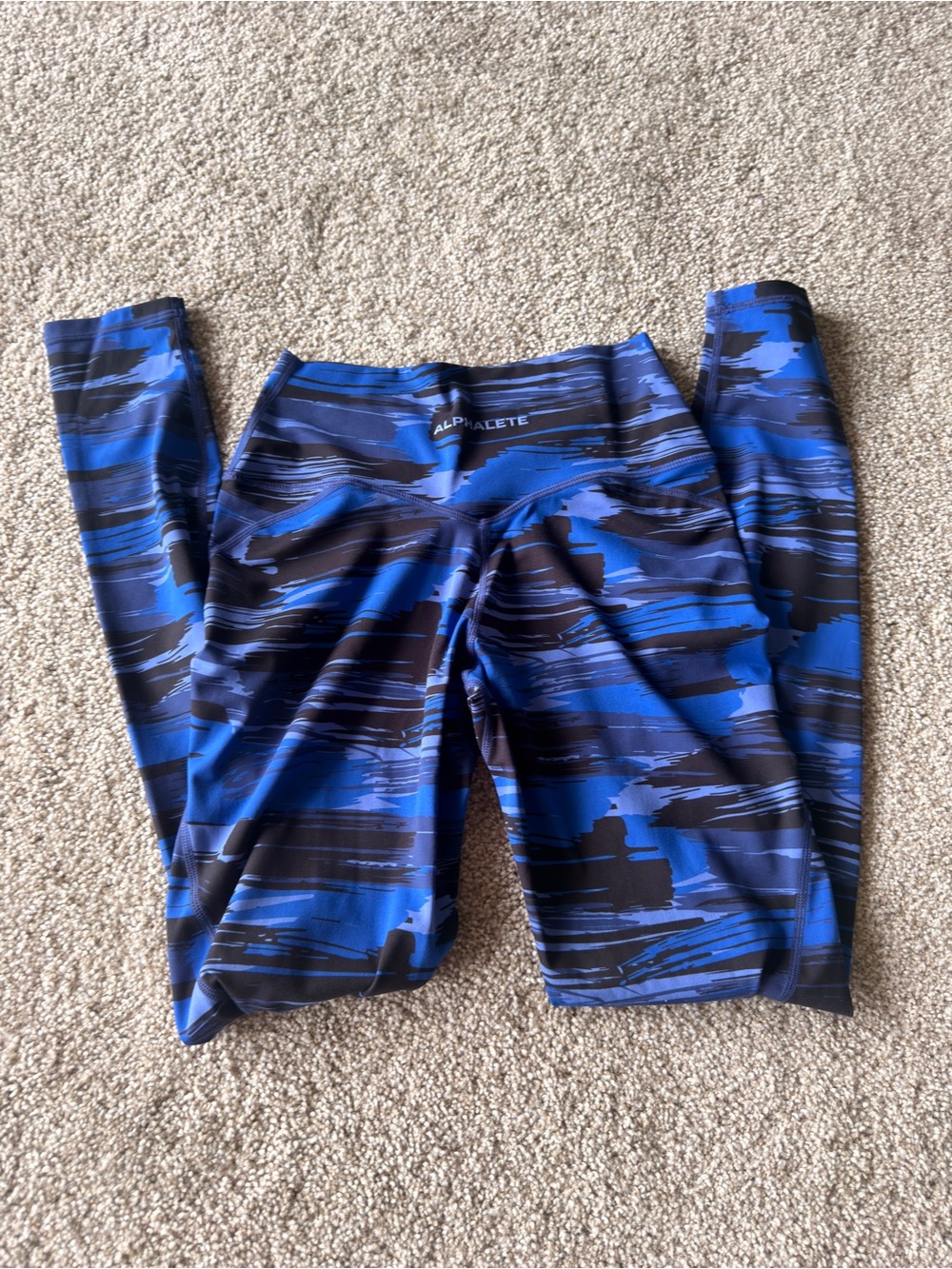 Alphalete Workout Set - Picture 4 of 4